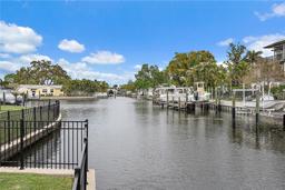 Picture of 9101 Oak Street Ne, St Petersburg, FL 33702