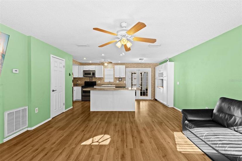 Picture of 11918 Dietz Drive Unit 28, Tampa FL 33626