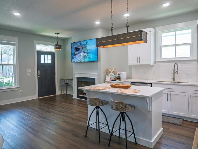 Picture of 817 N D Street, Pensacola FL 32501