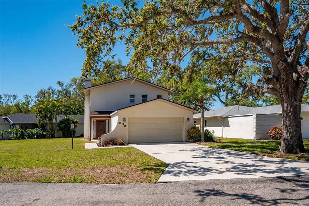 Picture of 332 Bearded Oaks Circle, Sarasota, FL 34232