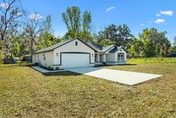 Picture of 15185 SE 61St Court, Summerfield, FL 34491