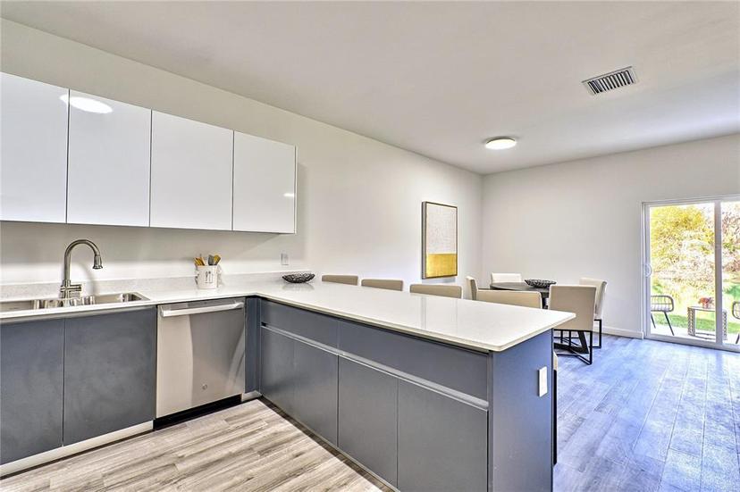 Picture of 1597 NW 29Th Road Unit 4, Gainesville FL 32605
