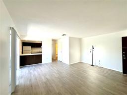 Picture of 2632 Hidden Lake Drive N Unit E, Sarasota, FL 34237
