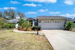 Picture of 2910 Pine Club Drive, Plant City, FL 33566