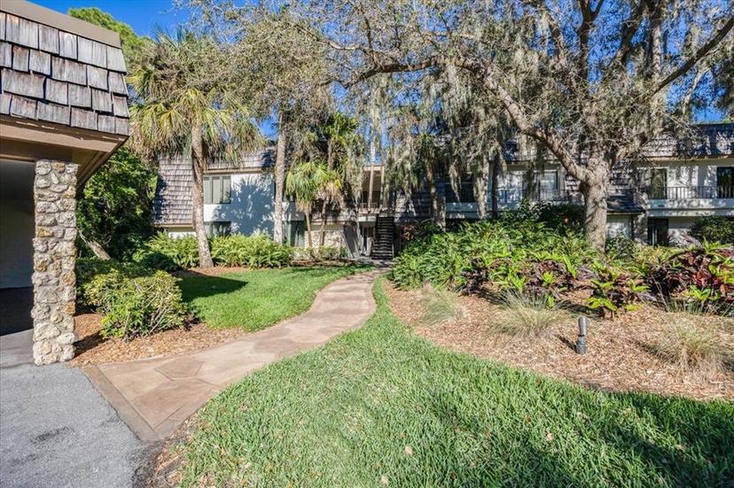 Picture of 105 Clubhouse Drive Unit D155, Naples FL 34105