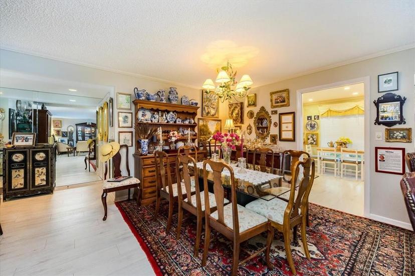 Picture of 105 Clubhouse Drive Unit D155, Naples FL 34105