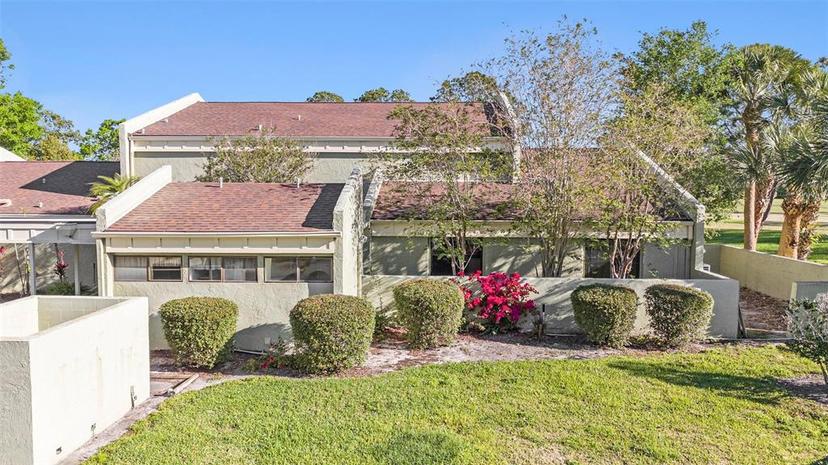 Picture of 13518 Palmwood Lane Unit 13518, Tampa FL 33618