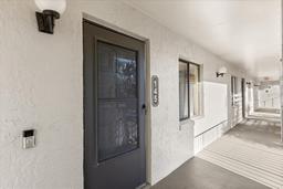 Picture of 15 Escondido Court Unit 145, Altamonte Springs, FL 32701