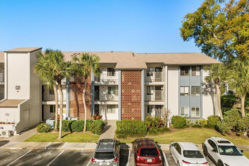Picture of 15 Escondido Court Unit 145, Altamonte Springs FL 32701