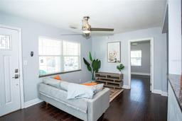 Picture of 8909 N Dexter Avenue, Tampa, FL 33604