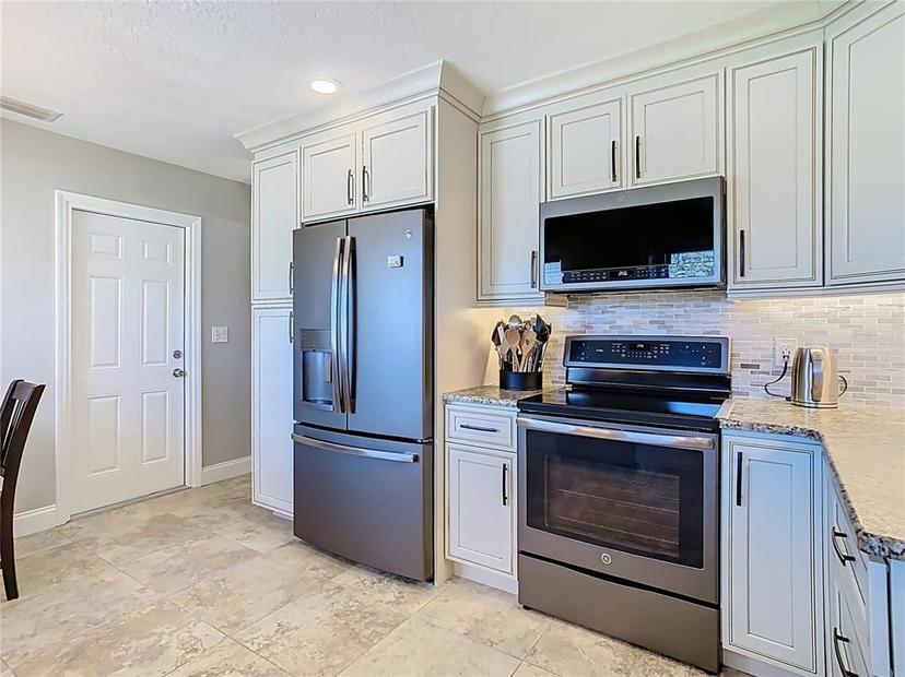 Picture of 1348 Chesterfield Drive, Clearwater FL 33756