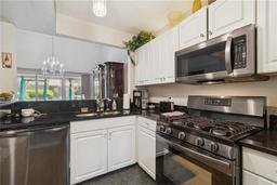 Picture of 1217 NW 55 Street Unit 17, Gainesville, FL 32605