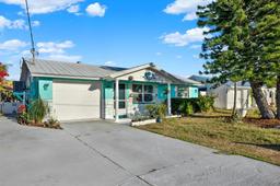 Picture of 13906 Barnard Avenue, Hudson, FL 34667