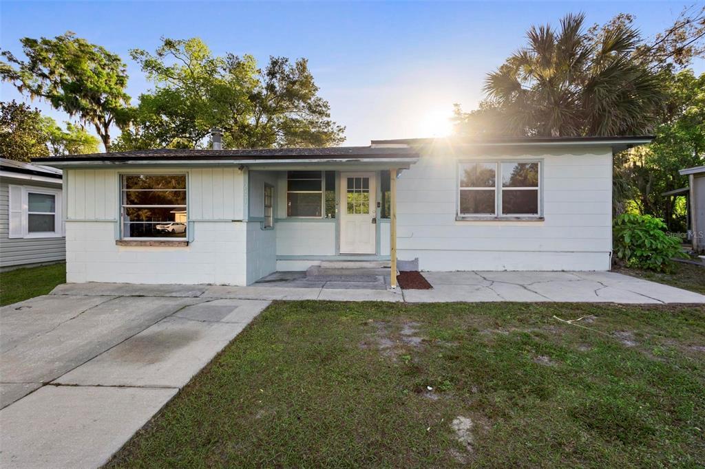 Picture of 241 S Marydell Avenue, Deland, FL 32720