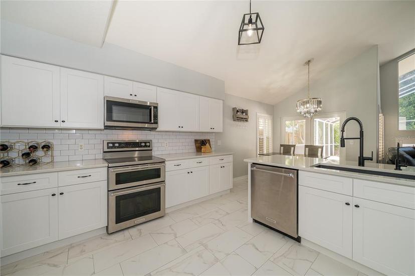 Picture of 2206 Green Oaks Lane, Tampa FL 33612