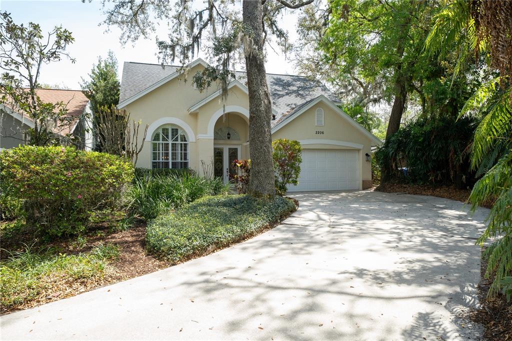 Picture of 2206 Green Oaks Lane, Tampa, FL 33612