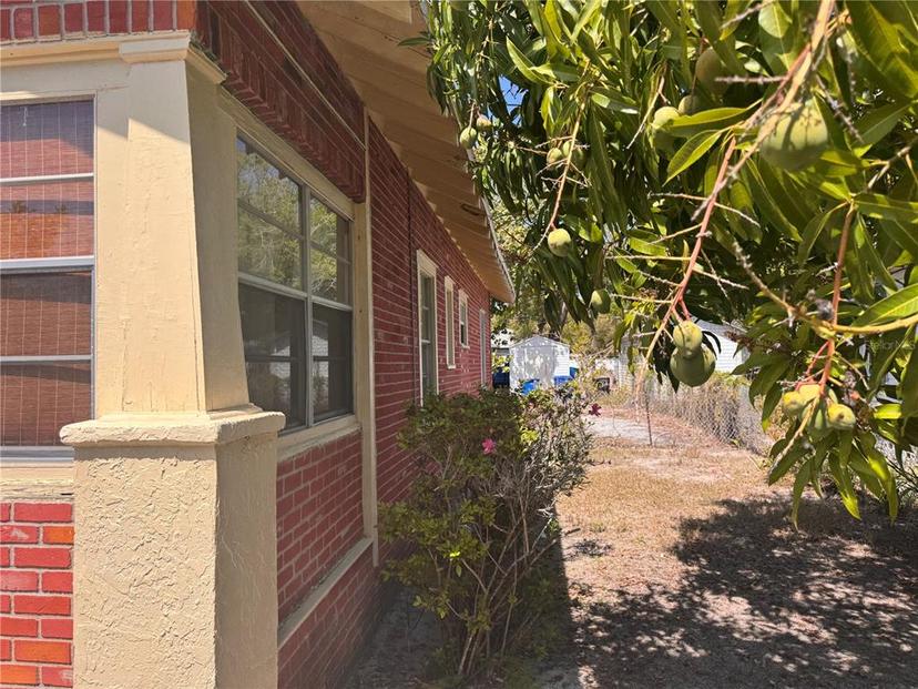 Picture of 1067 15Th Avenue S, St Petersburg FL 33705