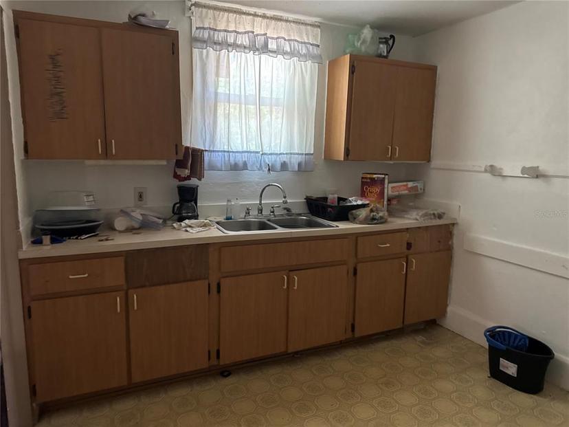 Picture of 1067 15Th Avenue S, St Petersburg FL 33705