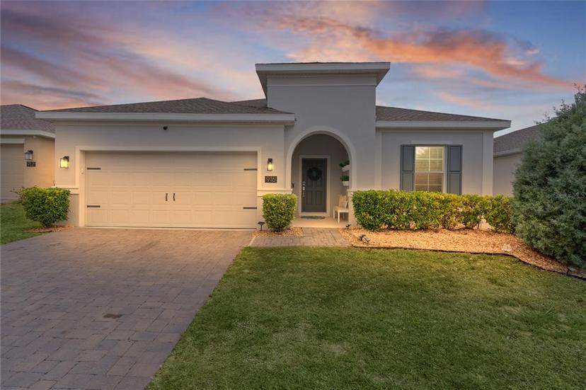 Picture of 916 Carmillion Court, Groveland FL 34736