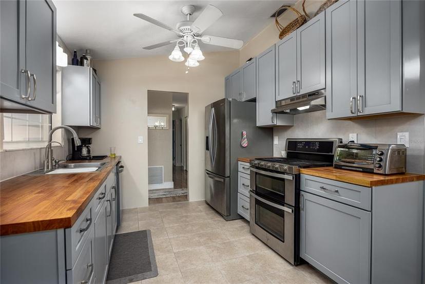 Picture of 4426 NW 43Rd Place, Gainesville FL 32606