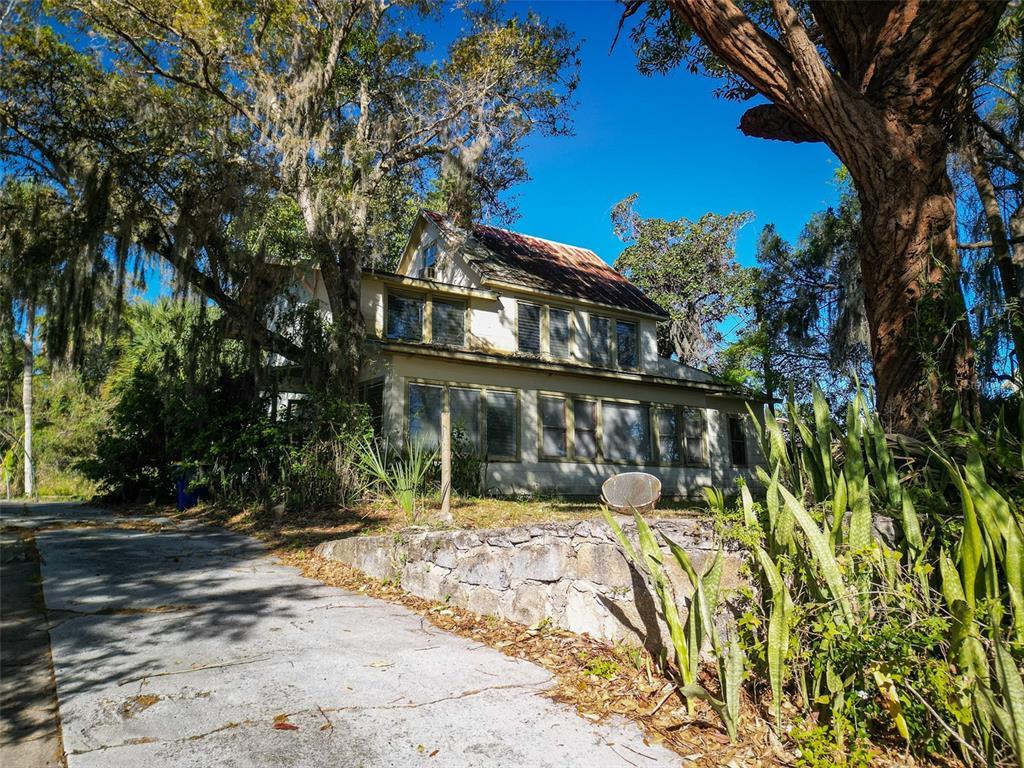 Picture of 114 N Riverside Drive, Edgewater, FL 32132