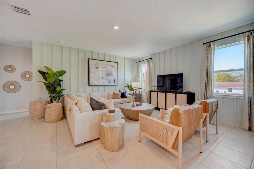Picture of 909 Pearlwood Loop, Eagle Lake FL 33839