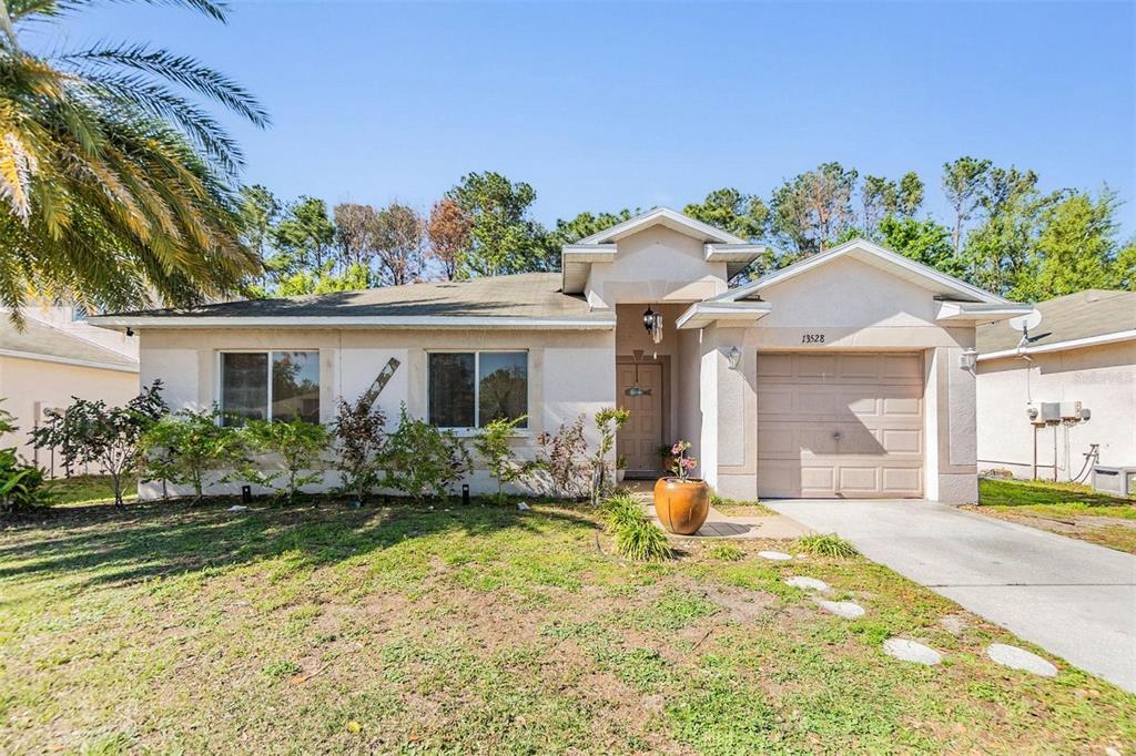 Picture of 13528 Prestwick Drive, Riverview, FL 33579