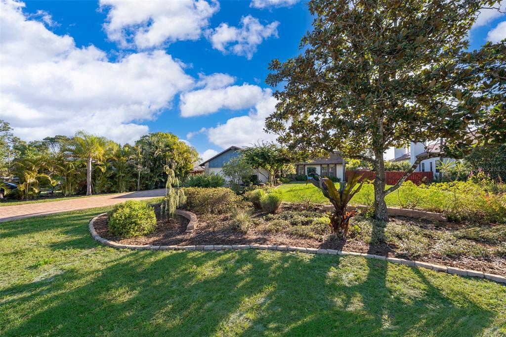 Picture of 6051 Twin Lakes Drive, Oviedo, FL 32765