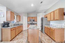 Picture of 774 Lobelia Dr, Davenport, FL 33837