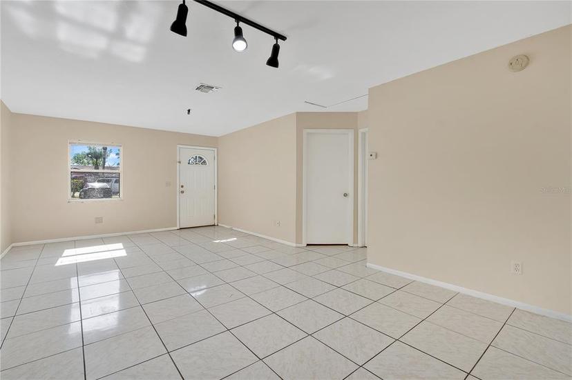 Picture of 31 Las Palmas Way, Kissimmee FL 34743