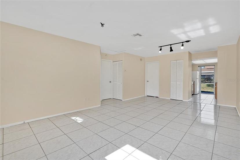 Picture of 31 Las Palmas Way, Kissimmee FL 34743