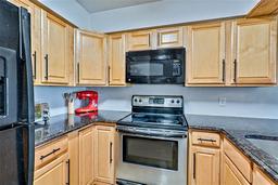 Picture of 2635 SW 35Th Place Unit 2006, Gainesville, FL 32608