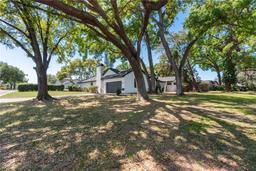 Picture of 2715 Willow Oaks Drive, Valrico, FL 33594