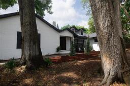 Picture of 2715 Willow Oaks Drive, Valrico, FL 33594