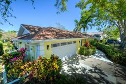 Picture of 4662 Long Lake Drive, Sarasota, FL 34233
