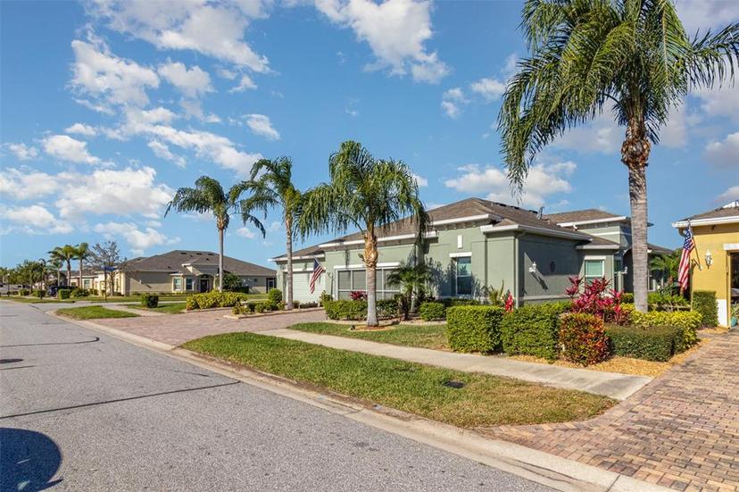 Picture of 689 Chipper Drive, Sun City Center FL 33573