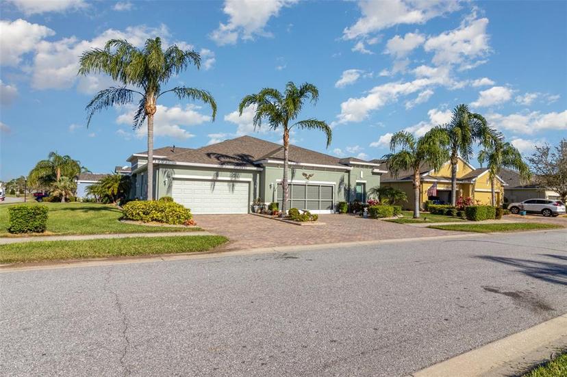 Picture of 689 Chipper Drive, Sun City Center FL 33573