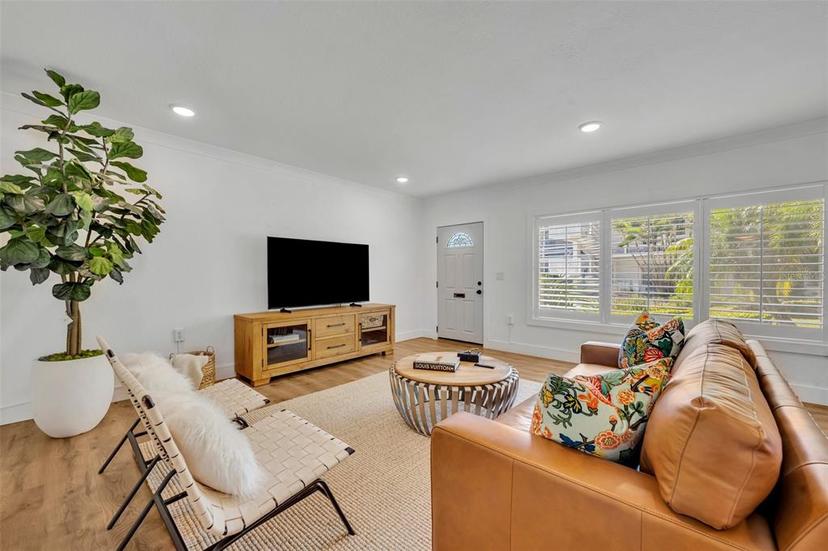 Picture of 1000 S Orlando Avenue Unit 4, Maitland FL 32751