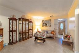Picture of 4611 W Bay Court Avenue, Tampa, FL 33611