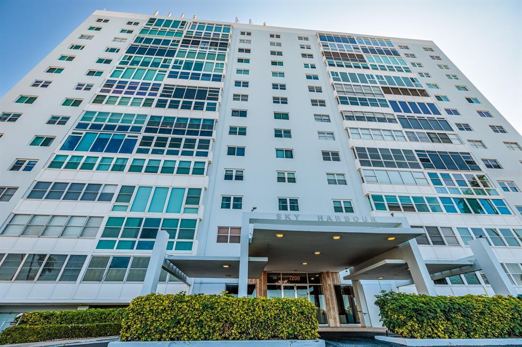 Picture of 7200 Sunshine Skyway Lane S Unit 3D, St Petersburg, FL 33711