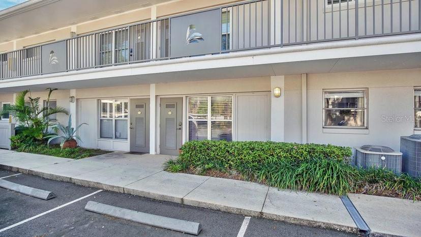 Picture of 1100 Delaney Avenue Unit E13, Orlando FL 32806
