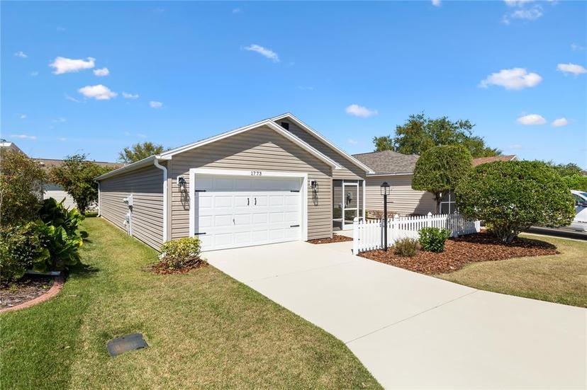 Picture of 1773 Hallandale Lane, The Villages FL 32162