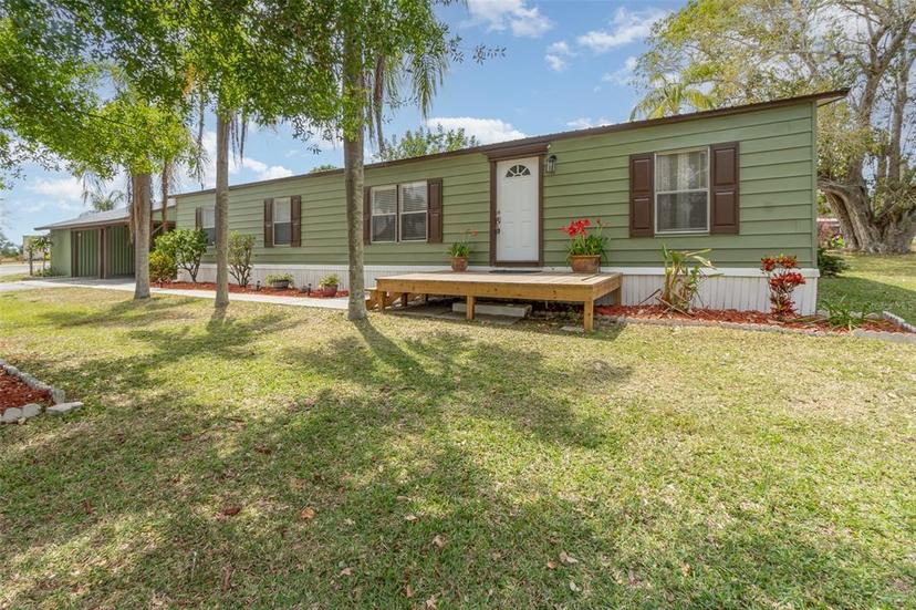 Picture of 1300 Riverview Drive, Moore Haven FL 33471