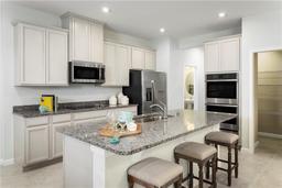 Picture of 5012 Bear Lake Loop, Deland, FL 32724
