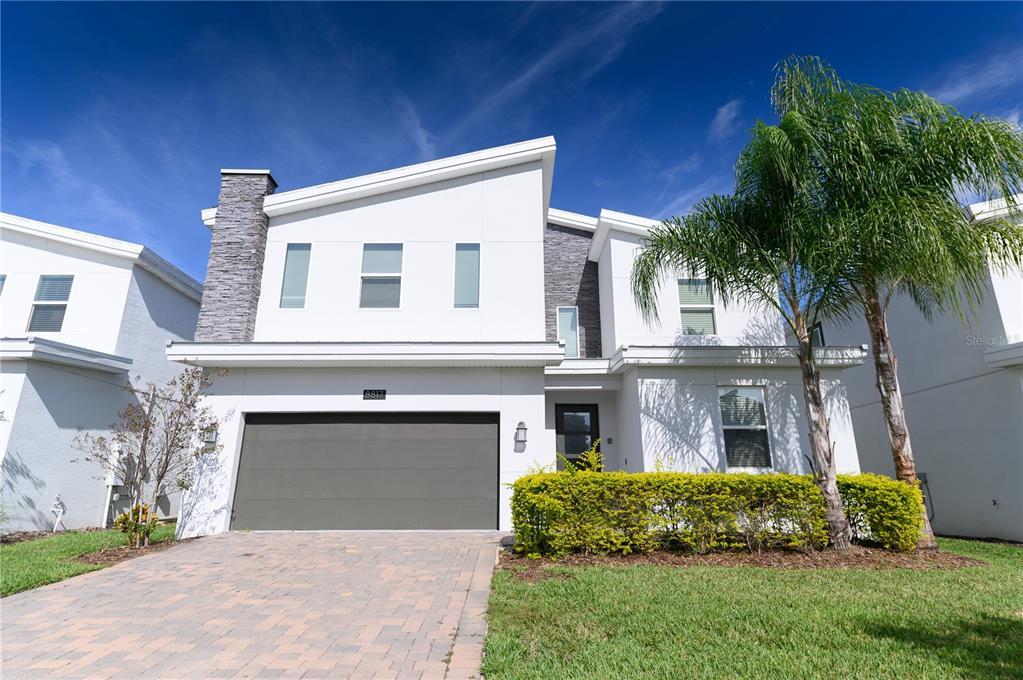 Picture of 8817 Cruden Bay Court, Davenport, FL 33896