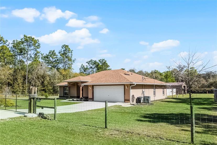 Picture of 16140 SW 47Th Place Road, Ocala FL 34481