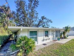 Picture of 240 Pocono Trail E, Nokomis, FL 34275