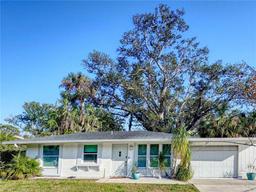 Picture of 240 Pocono Trail E, Nokomis, FL 34275