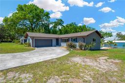 Picture of 37451 Hickory Hill Lane, Dade City, FL 33525