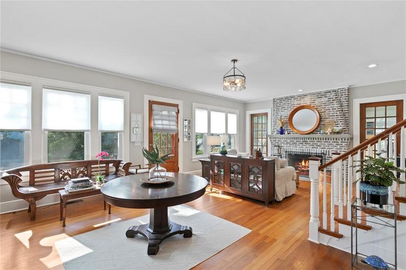 Picture of 201 72Nd Street N, St Petersburg FL 33710